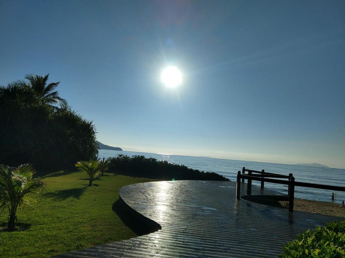 Locacao P Final De Semana Mourada Terrea Hotel Caraguatatuba Eksteriør billede
