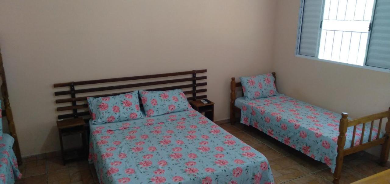 Locacao P Final De Semana Mourada Terrea Hotel Caraguatatuba Eksteriør billede